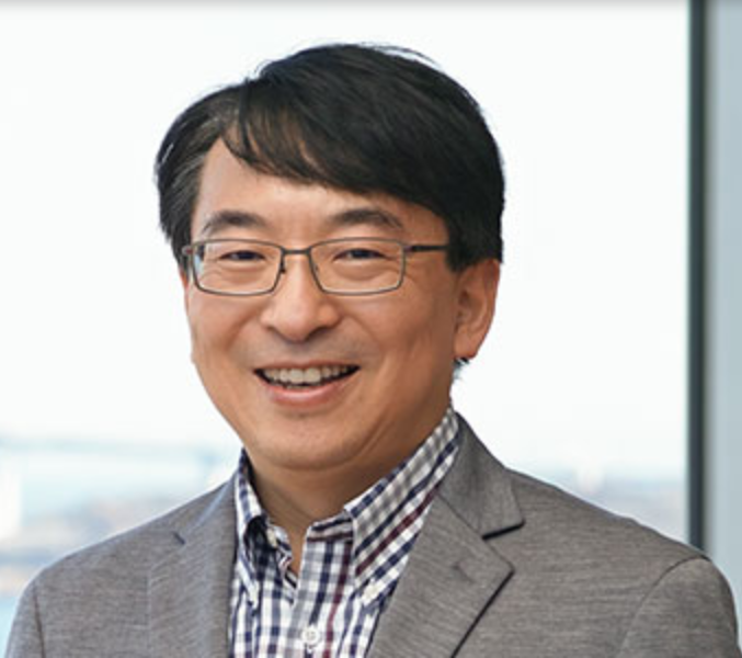 Professor Rui Hou